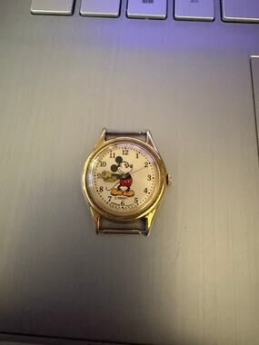 Disney Lorus Mickey Mouse Quartz Watch Gold Tone Character Wristwatch Untested